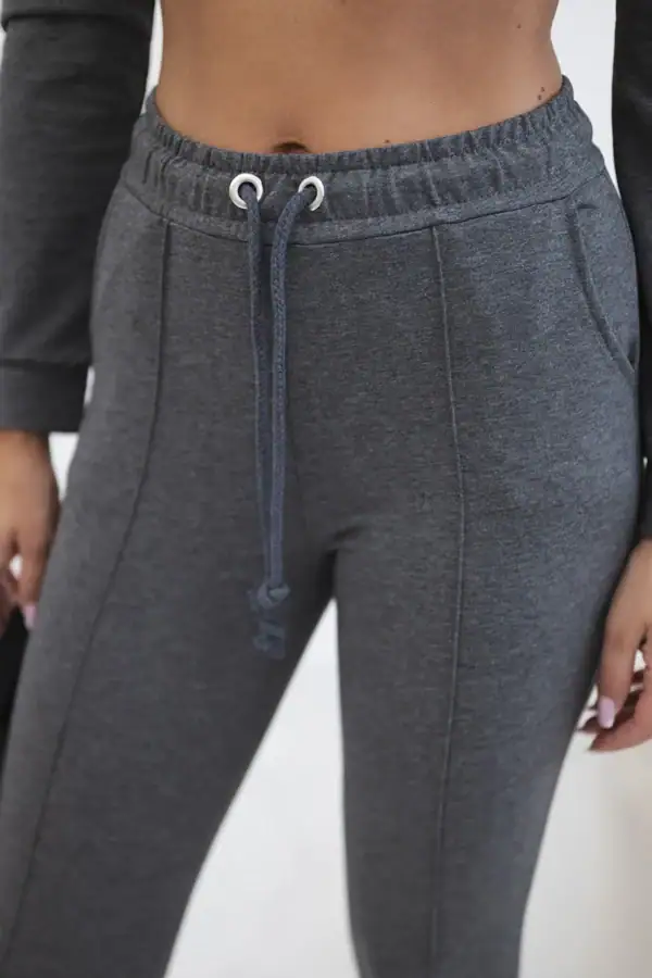 Sportinio kostiumo komplektas - spalvų pasirinkimas