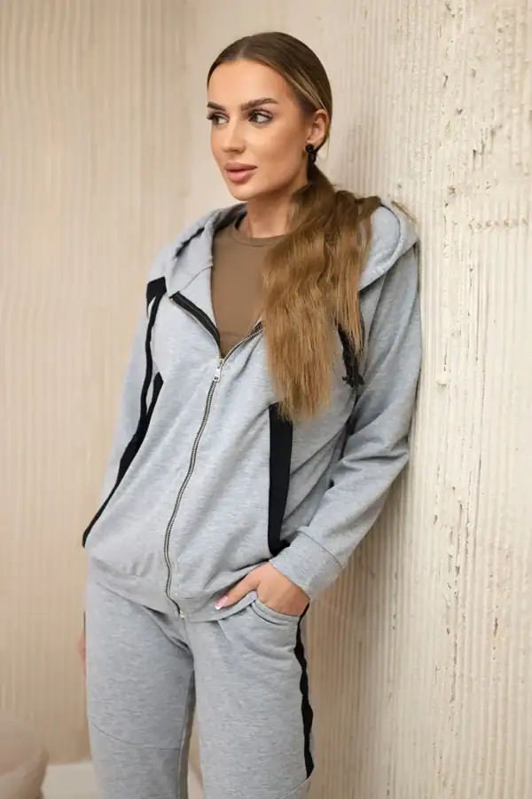 Sportinis džemperio ir kelnių rinkinys - spalvų pasirinkimas