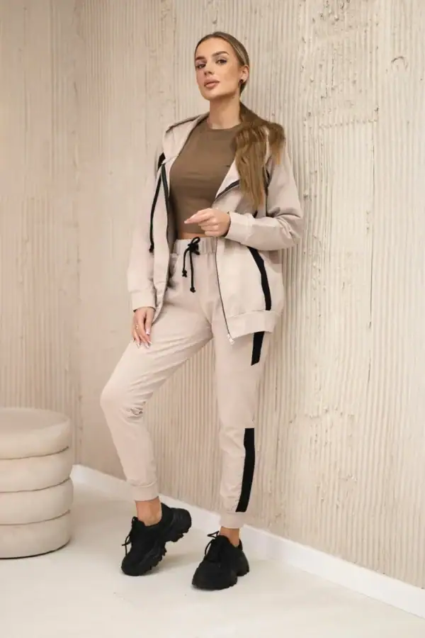 Sportinis džemperio ir kelnių rinkinys - spalvų pasirinkimas