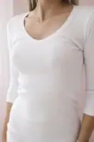 Prigludusi suknelė su iškirpte - spalvų pasirinkimas