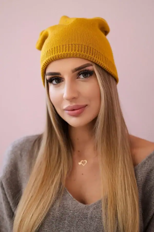 Stilinga žieminė kepuraitė