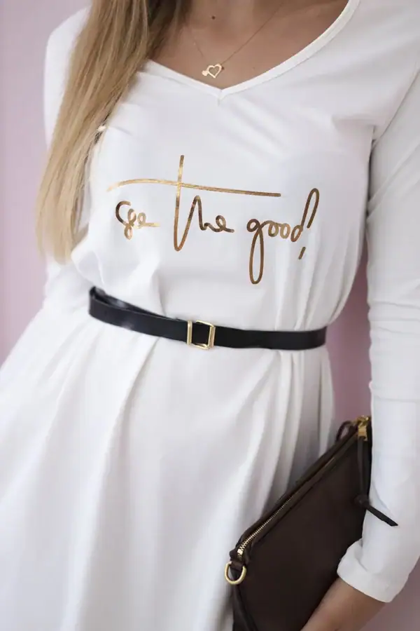 Suknelė su puošniu diržu ir užrašu - spalvų pasirinkimas