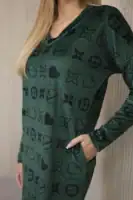 Veliūrinė suknelė su dekoratyviniais raštais - spalvų pasirinkimas