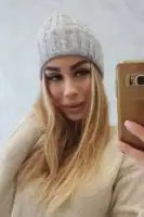 Stilinga kepuraitė Ariana - spalvų pasirinkimas