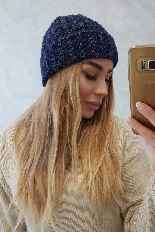 Stilinga kepuraitė Ariana - spalvų pasirinkimas