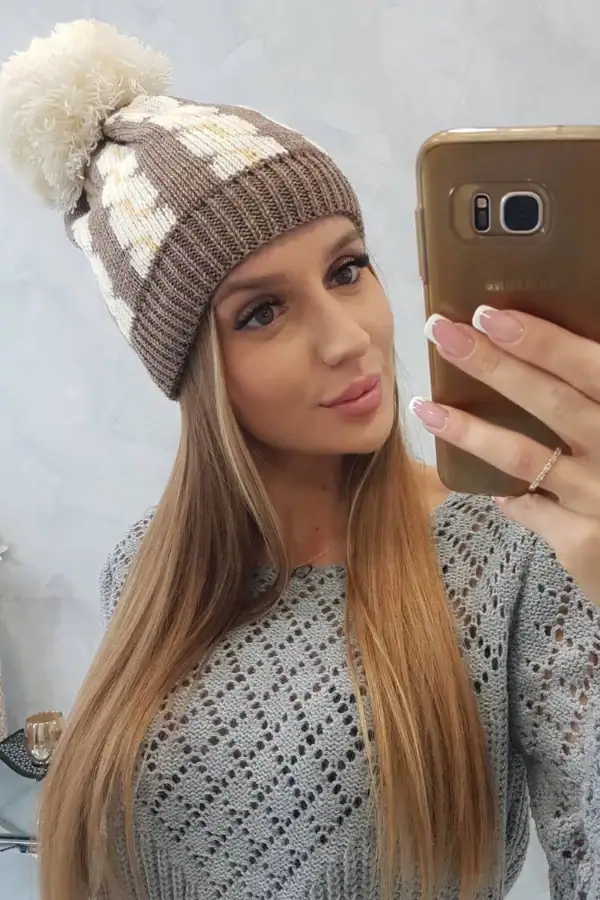 Moteriška kepurė Rozalia - spalvų pasirinkimas