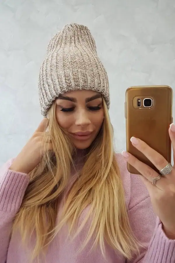 Moteriška kepurė Delia - spalvų pasirinkimas