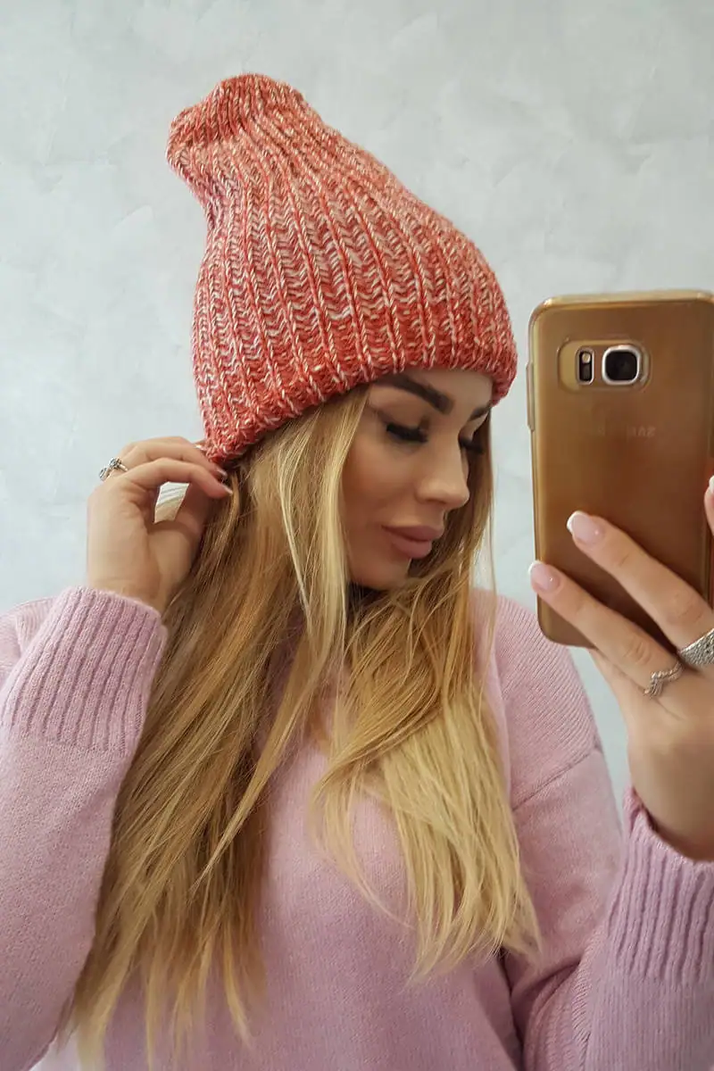 Moteriška kepurė Delia - spalvų pasirinkimas