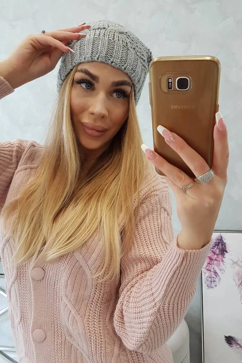 Vilnonė kepurė Karolina - spalvų pasirinkimas