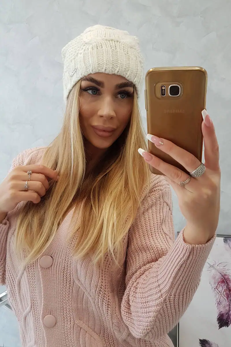 Vilnonė kepurė Karolina - spalvų pasirinkimas