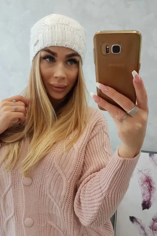 Vilnonė kepurė Karolina - spalvų pasirinkimas