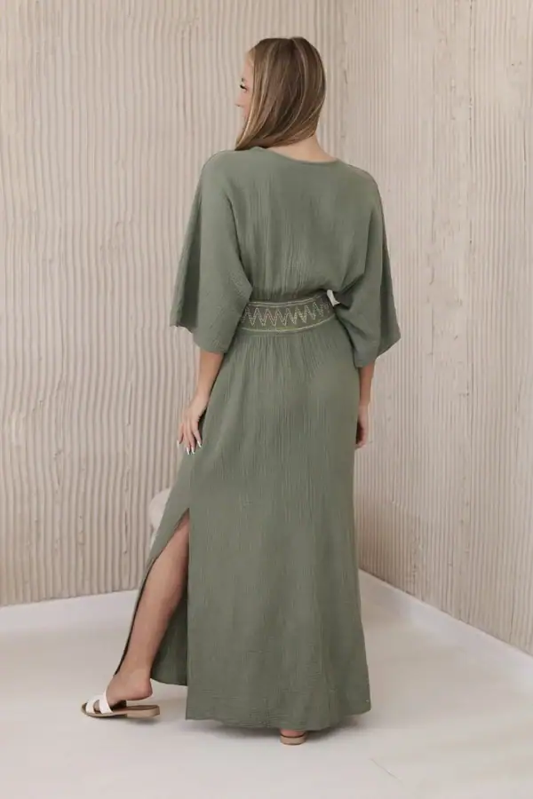 Muslino suknelė su siuvinėjimais ties juosmeniu - spalvų pasirinkimas