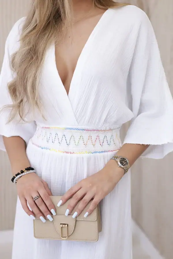 Muslino suknelė su siuvinėjimais ties juosmeniu - spalvų pasirinkimas