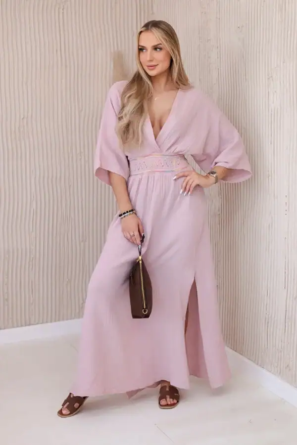 Muslino suknelė su siuvinėjimais ties juosmeniu - spalvų pasirinkimas