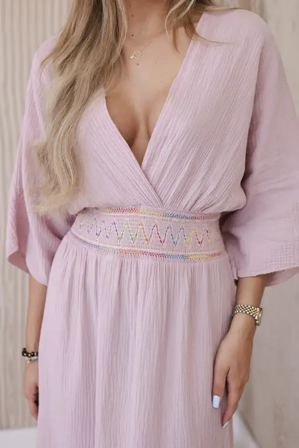 Muslino suknelė su siuvinėjimais ties juosmeniu - spalvų pasirinkimas