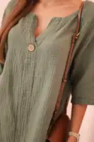 Moteriški muslino marškiniai su sagute - spalvų pasirinkimas