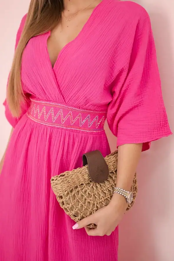 Muslino suknelė su siuvinėjimais ties juosmeniu - spalvų pasirinkimas