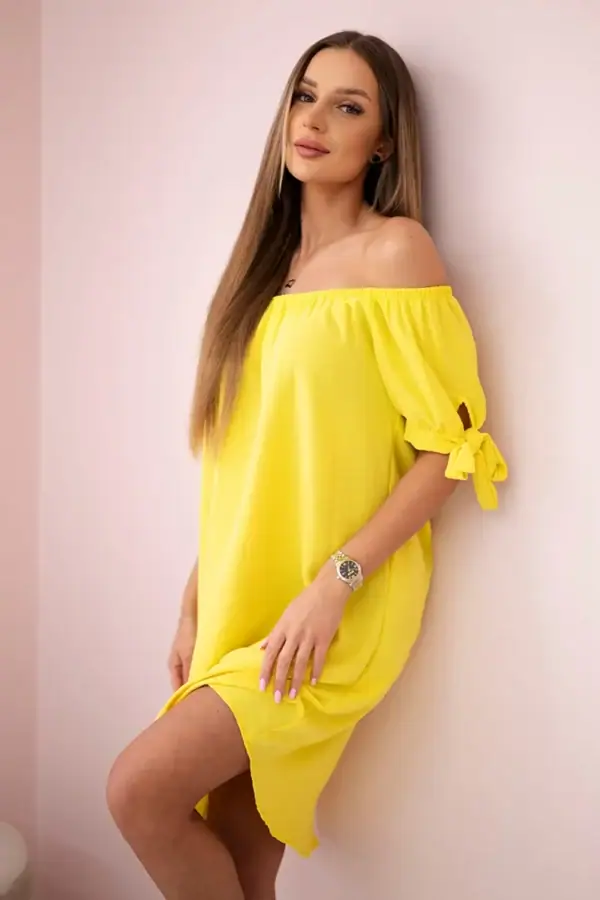 Suknelė su raišteliais ant rankovių - spalvų pasirinkimas