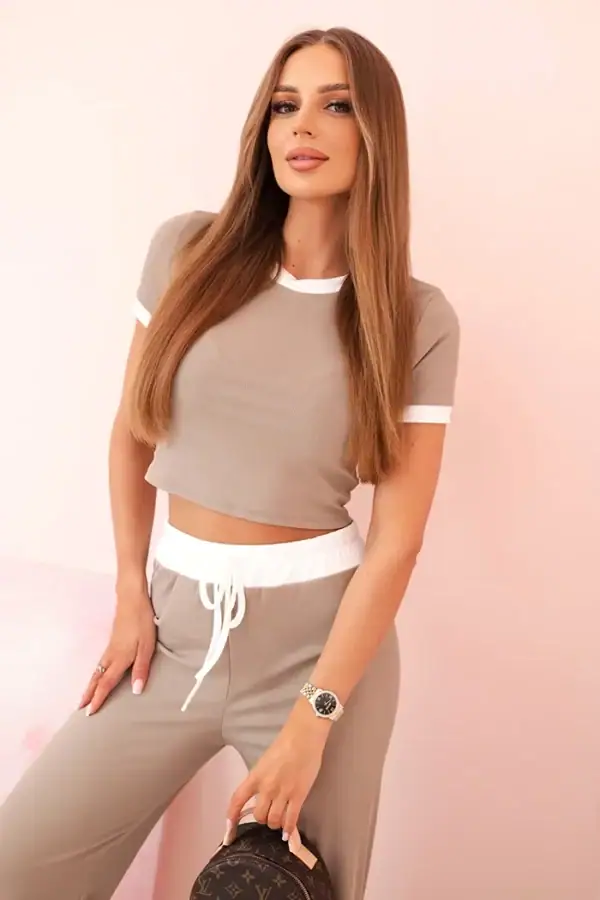 laisvalaikio rinkinys: gofruota palaidinė + platėjančios kelnės - spalvų pasirinkimas