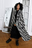 Juodos spalvos paltas Lumi – Miss City