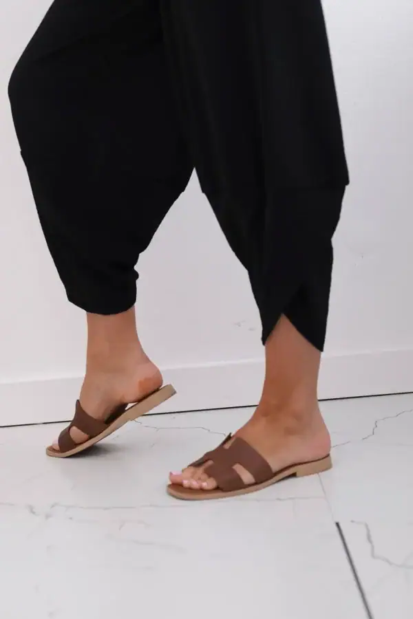 Plačios kelnės su kišenėmis - spalvų pasirinkimas