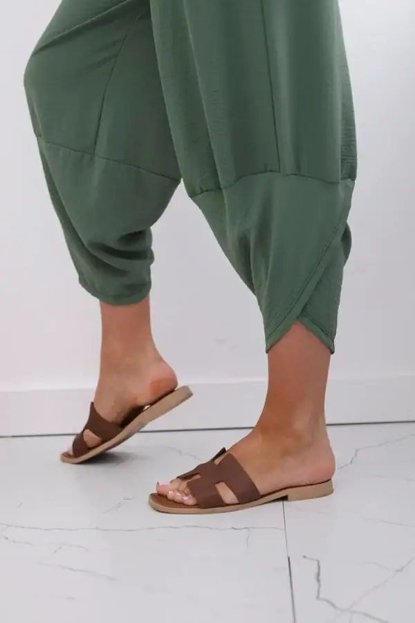 Plačios kelnės su kišenėmis - spalvų pasirinkimas