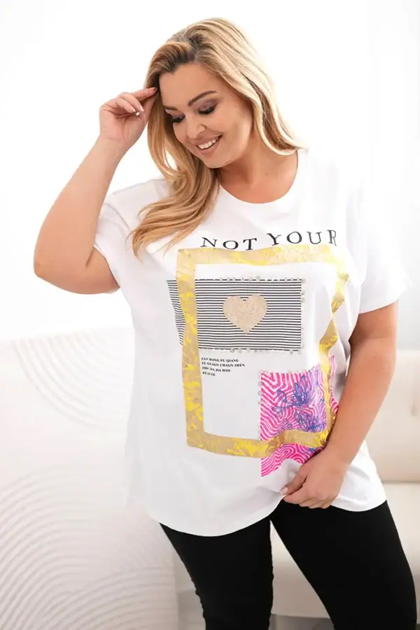 Plus Size marškinėliai su auksiniu užrašu - juoda